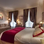 Hotel Western Premier Trocadero La Tour 4*
