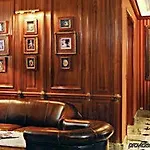 Western Premier Trocadero La Tour 4* Parigi