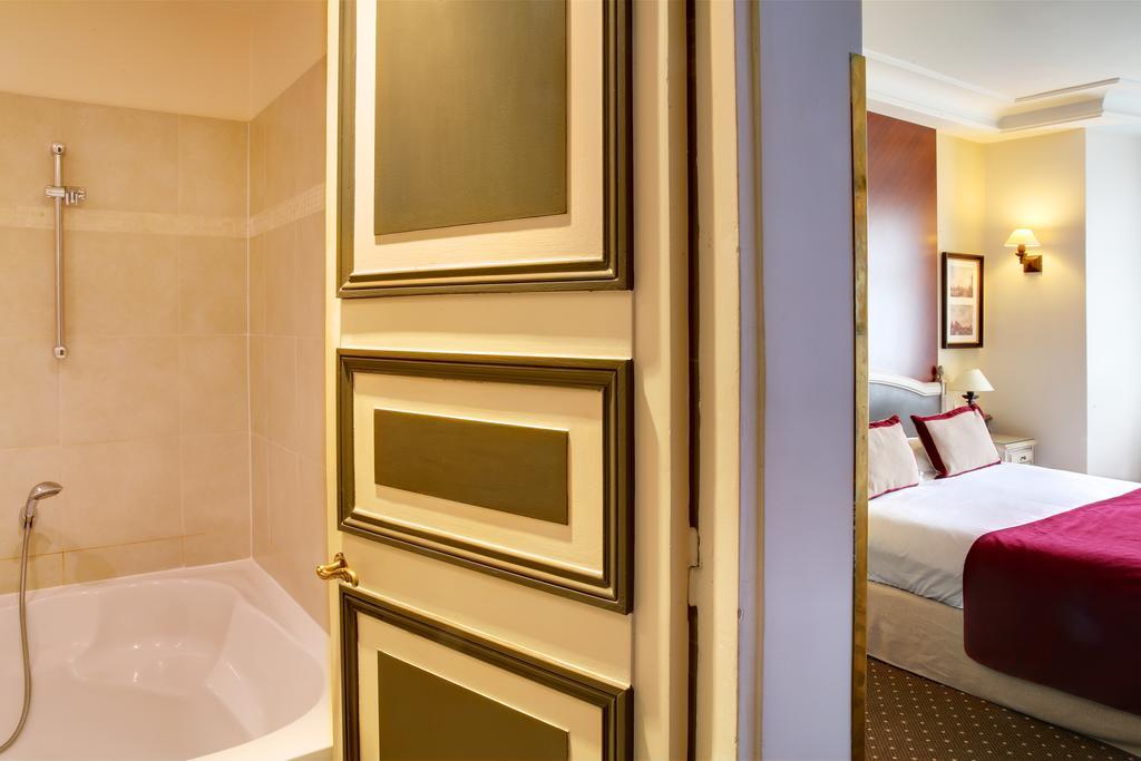 Hotel Western Premier Trocadero La Tour 4*