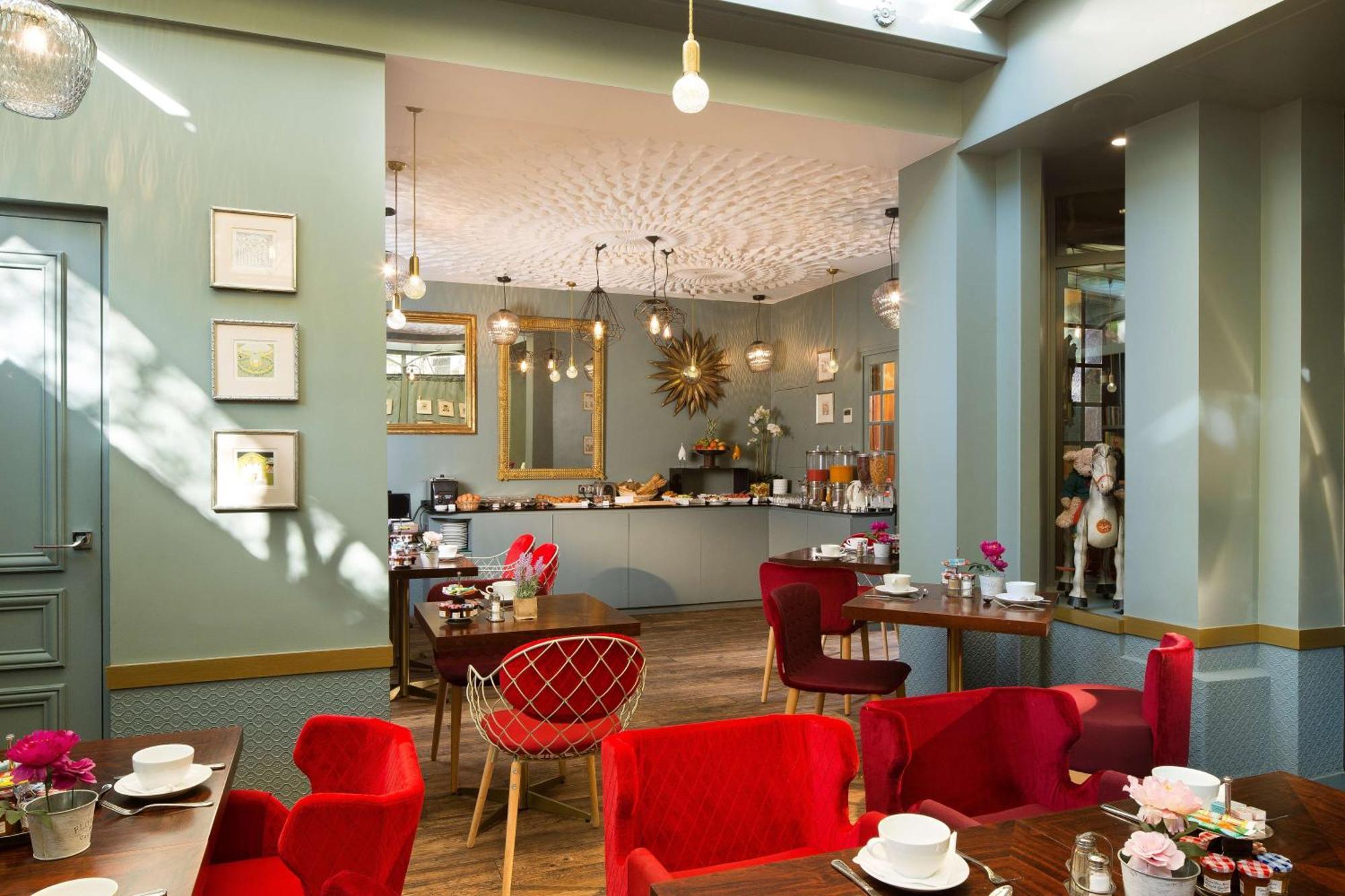 Hotel Western Premier Trocadero La Tour 4*