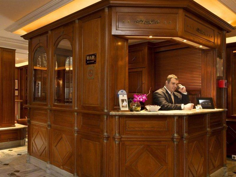 Western Premier Trocadero La Tour Paris